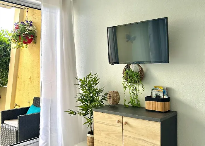 Cosy à 1mn De La Mer, Jardin Et Parking Privé * Saint-Jean-de-Monts